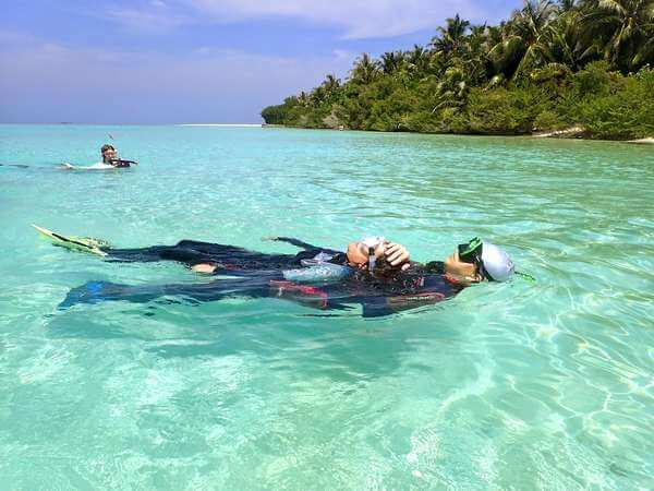 Stages pour apprendre à nager en vacance aux Maldives