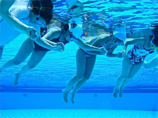 Cours de natation en stage soirée